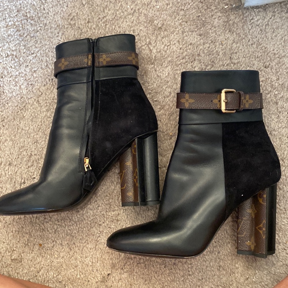 COPY - Louis Vuitton Silhouette ankle boot black